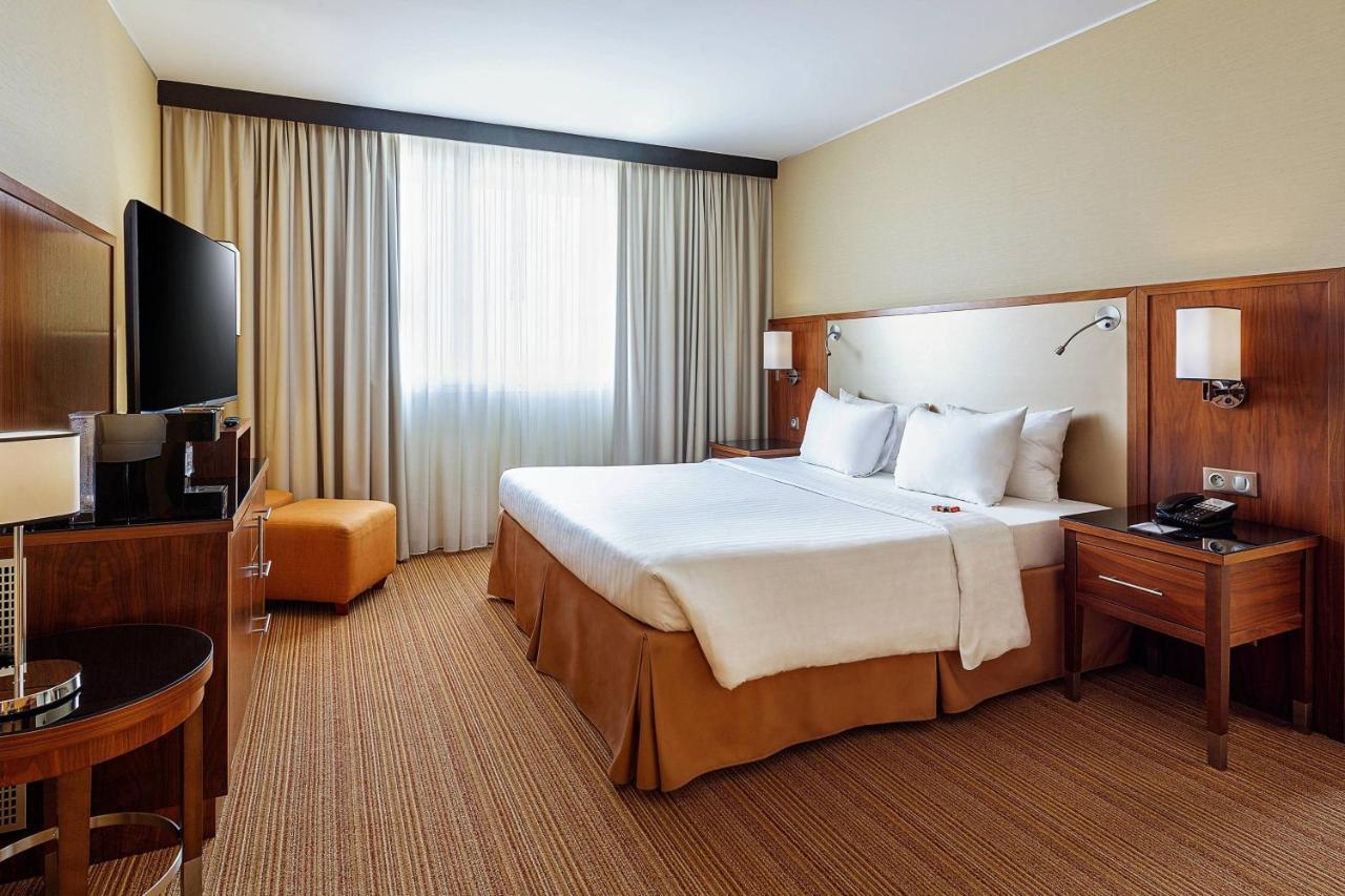 Courtyard By Marriott Toulouse Airport Hotell Exteriör bild
