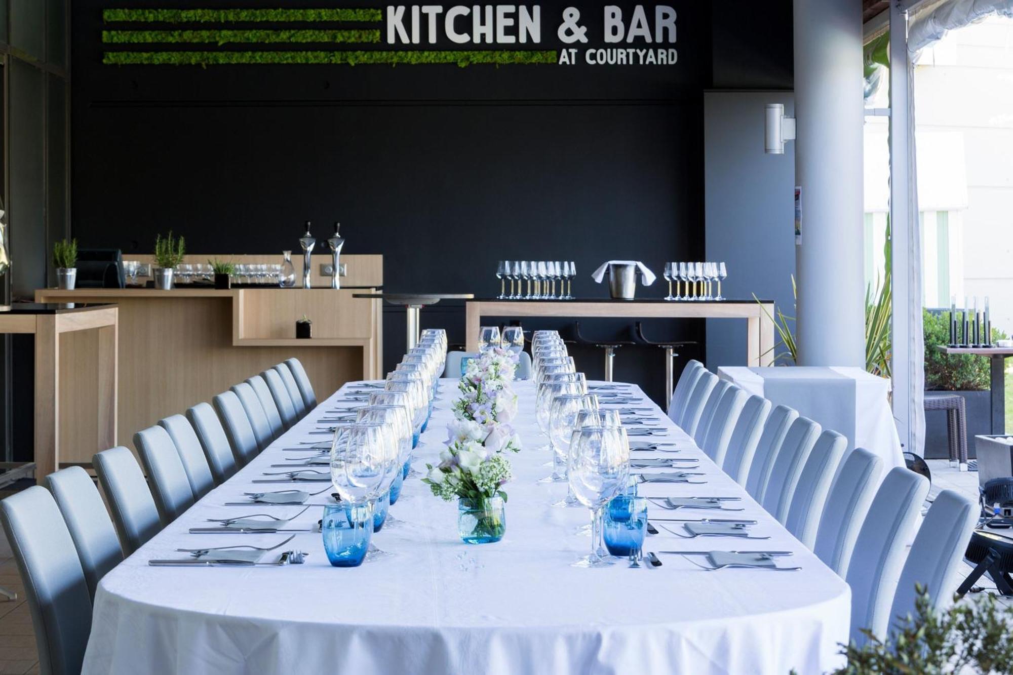Courtyard By Marriott Toulouse Airport Hotell Exteriör bild